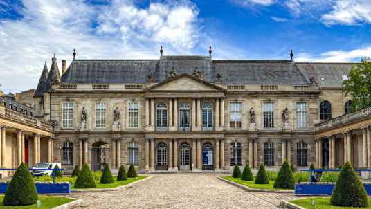 Archives nationales - Visite confidentielle - 9 septembre 2025 - 18h15